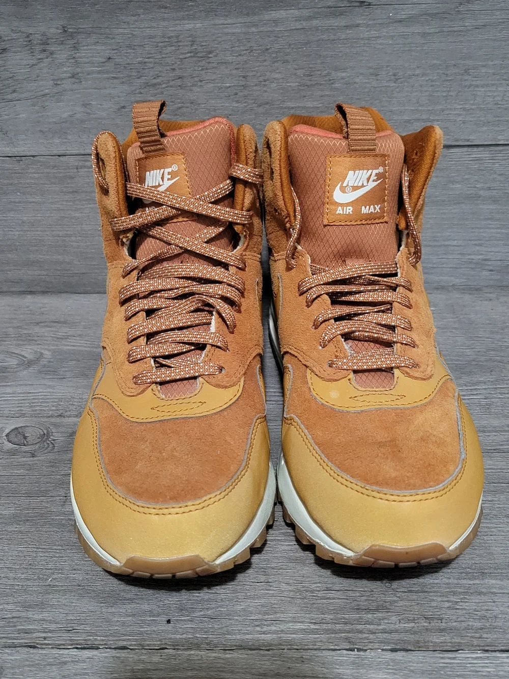 Nike Air Max 1 Mid Sneakerboot Womens Size 9 Tawny Gum 685267-200